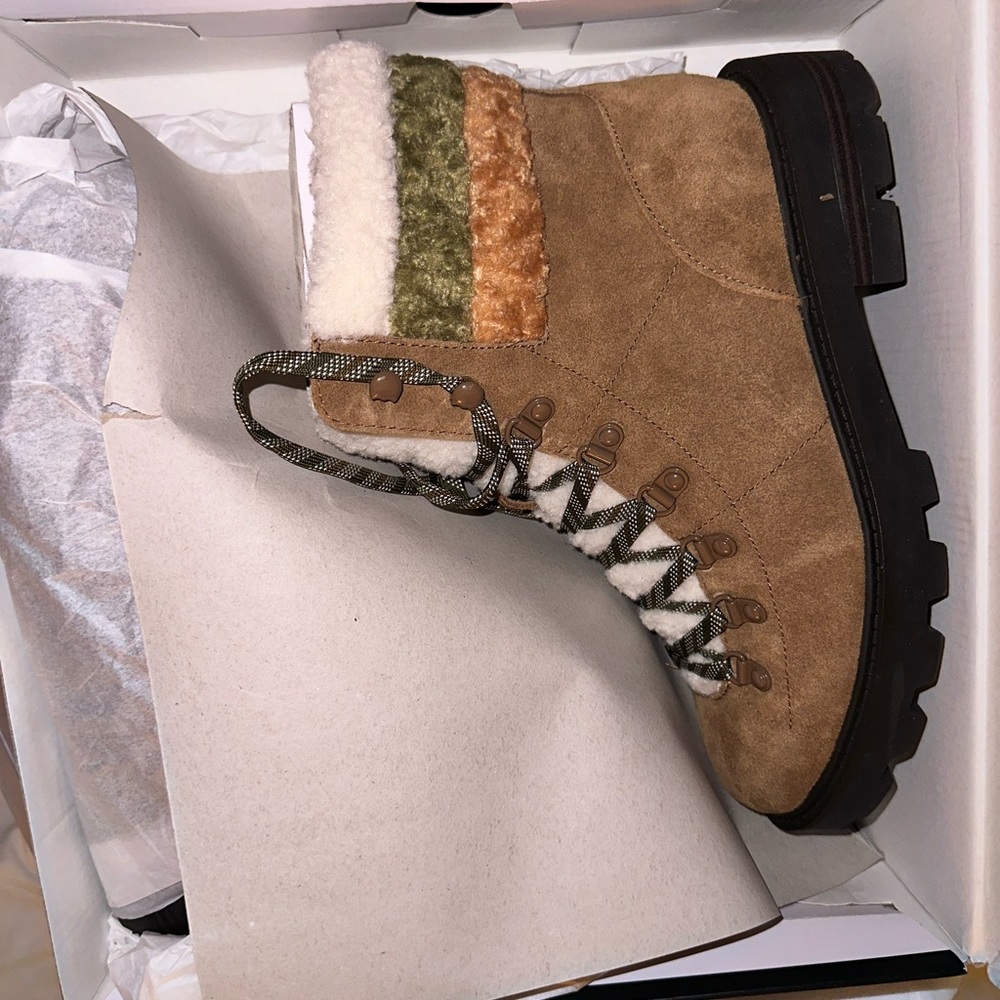 Winter boots
